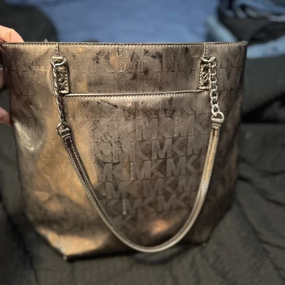 MICHAEL Michael Kors Gold Shoulder Bag - Picture 2 of 5